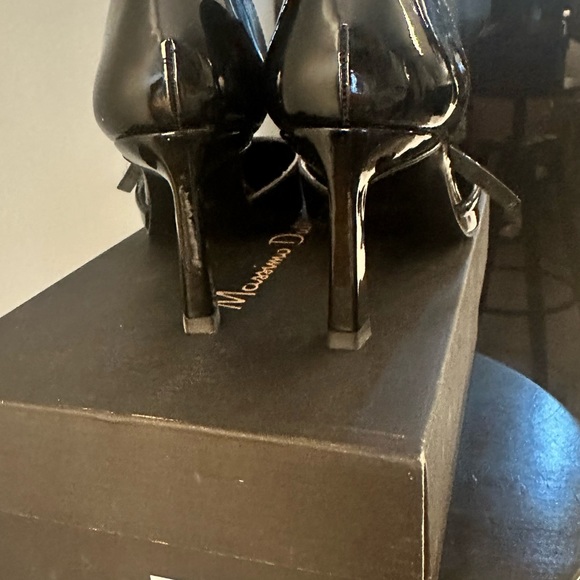 Beautiful shoes that go with every outfit. - Picture 5 of 5